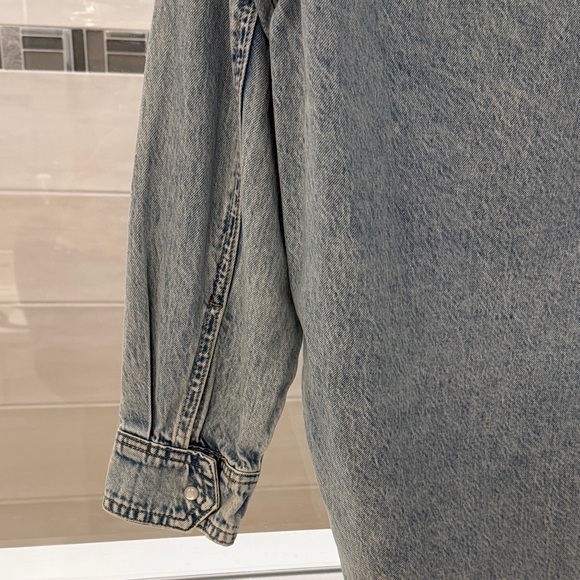 BLANKNYC Womens Denim Snap Button Long Sleeve Shirt Size M NWT - Picture 8 of 9